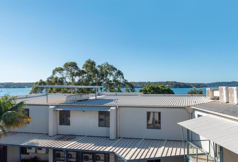 1 Bedroom Apartment Lake View, The Brighton Apartments