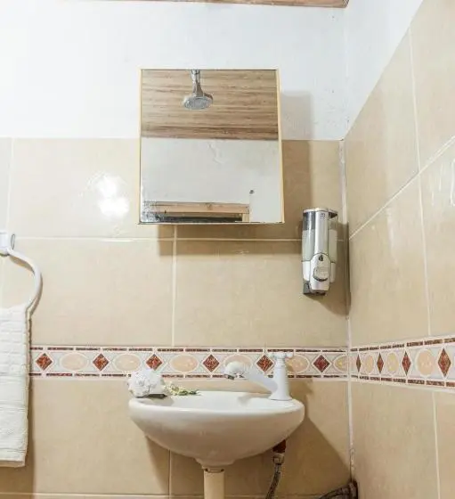 اتاق خانوادگی, Puertas Al Cabo
