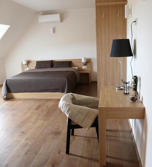 جناح ديلوكس, Villa Tolnay Vendégház