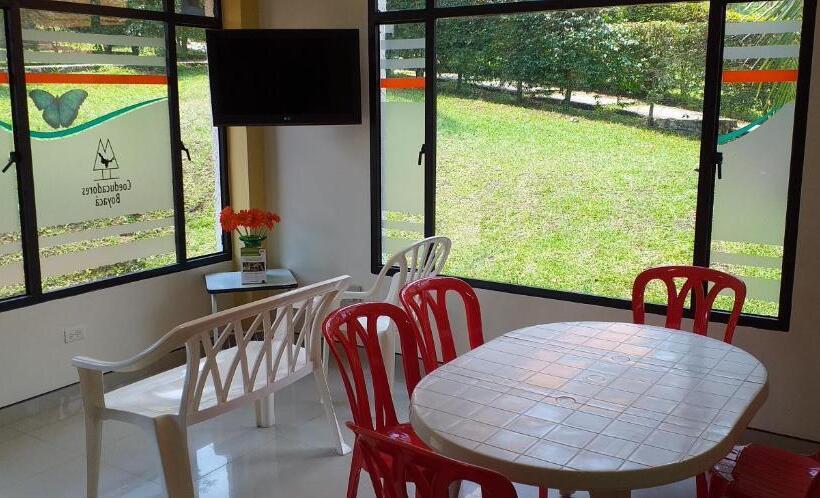 스탠다드 방갈로 침실 2개, Centro Recreacional Iasceboy