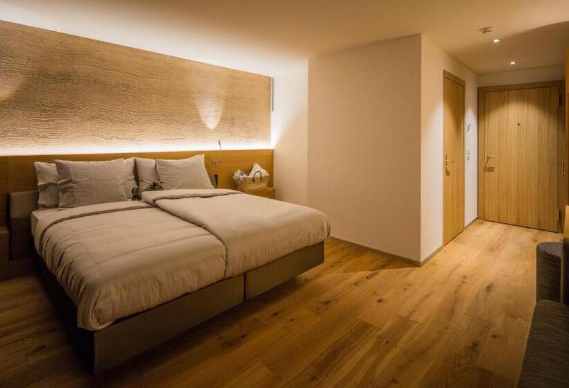 高级大房间, Säntis Das