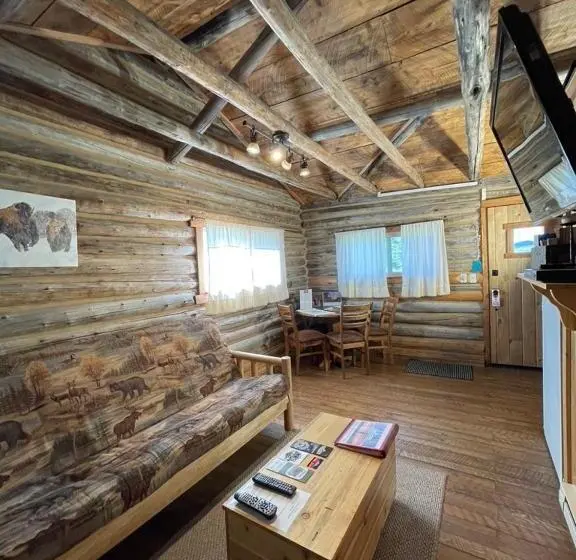 スタンダードバンガロー, Sportsman Lodge Melrose Mt