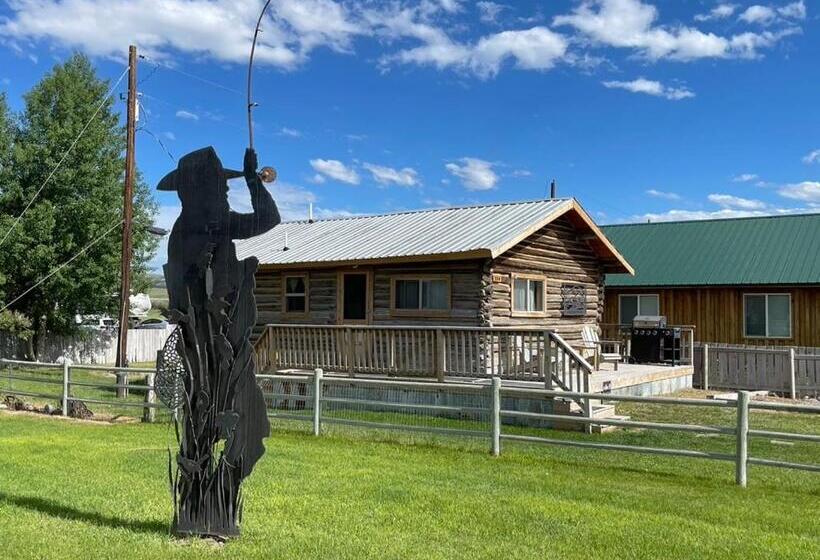 بنجلو قياسى, Sportsman Lodge Melrose Mt