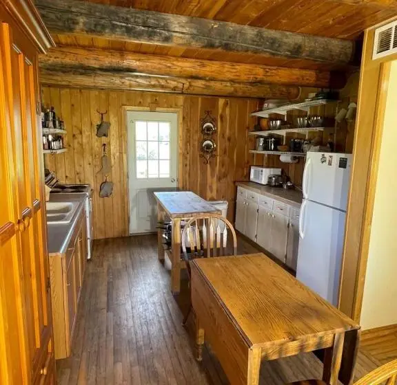 ２ベッドルームハウス, Sportsman Lodge Melrose Mt