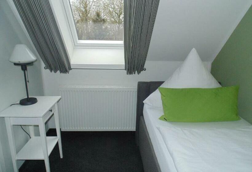 Standard Yhden Hengen Huone, Landhaus Elbeflair Bei Dömitz