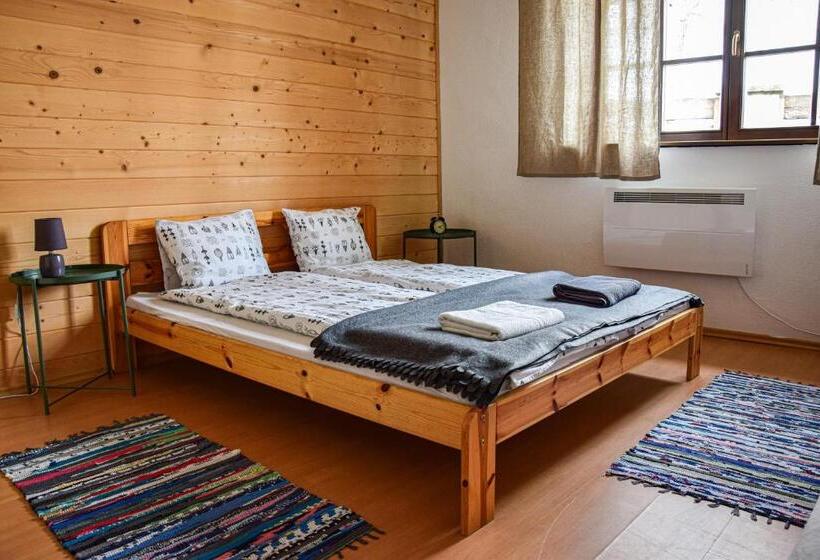 Pokój Standard, Leveleki Vendégház   Egeres Tanya