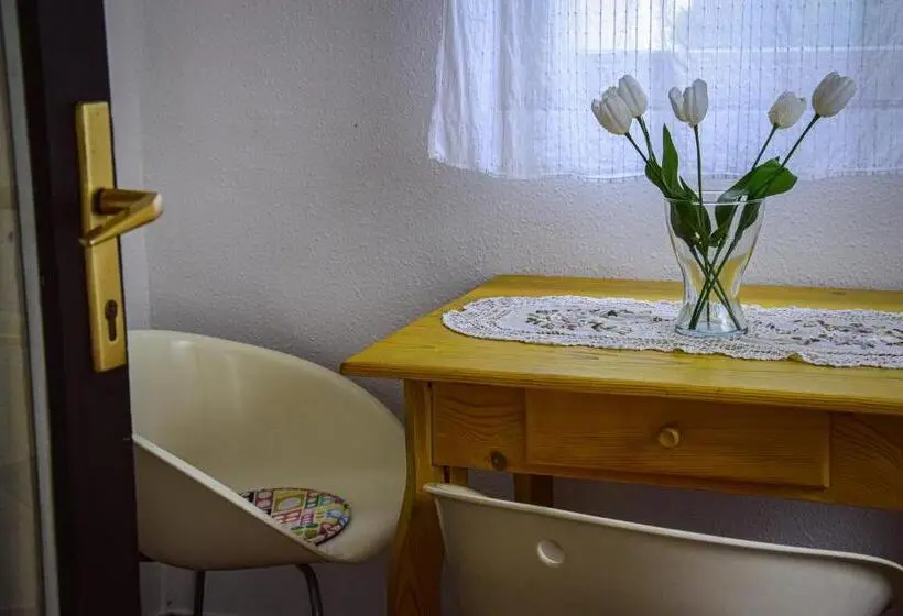 スタンダードルーム, Leveleki Vendégház Egeres Tanya