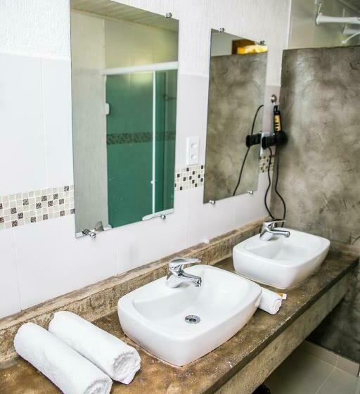 샬레, Pousada Maritacas Do Sana