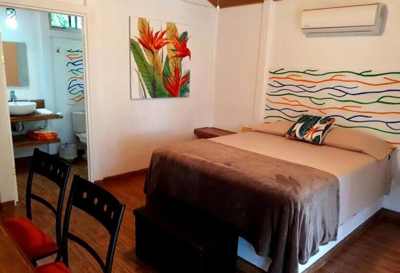 בקתה סטנדרטית, Tropical Paradise Bungalows