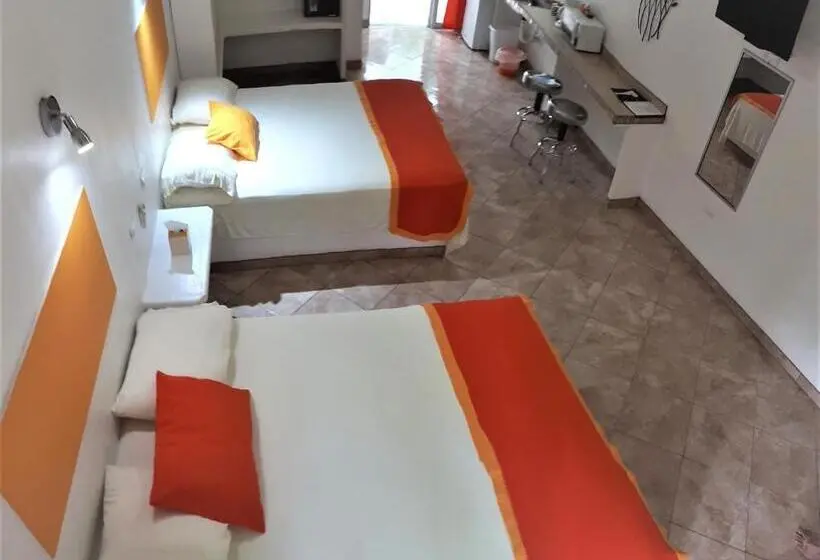 デラックスの４人部屋, Tropical Paradise Bungalows