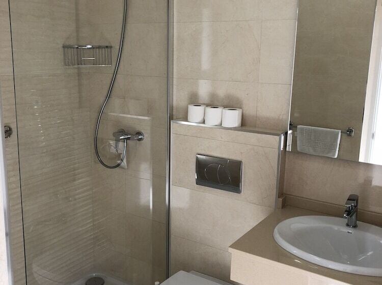 テラス付き１ベッドルームアパートメント, Apartamentos Las Rosas De Capistrano