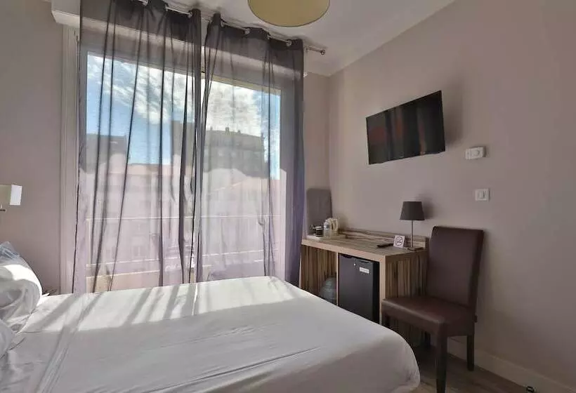 اتاق استاندارد یک نفره, Marbella
