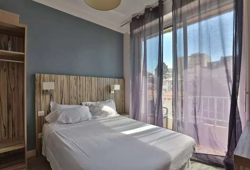 اتاق استاندارد یک نفره, Marbella
