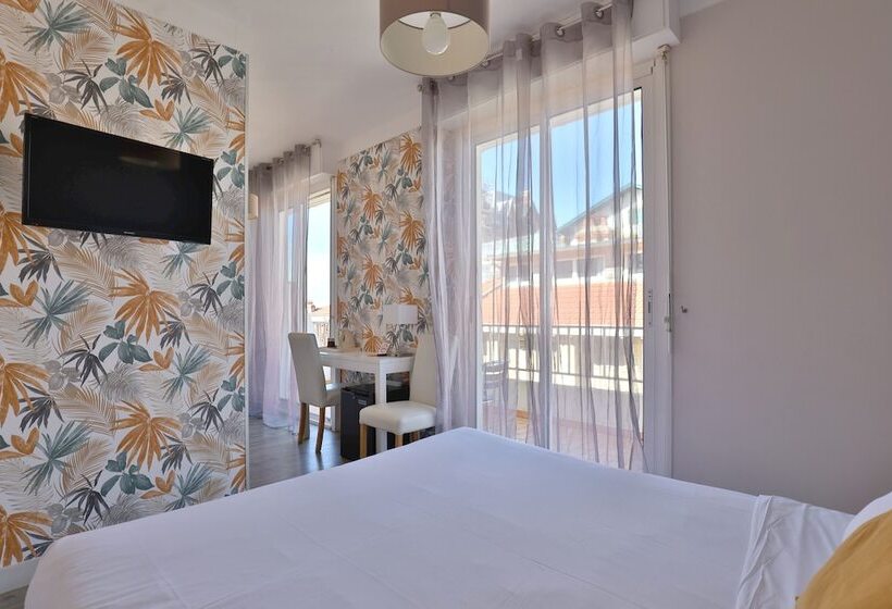 Номер Стандарт с Террасой, Marbella