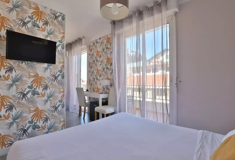 اتاق استاندارد با تراس, Marbella