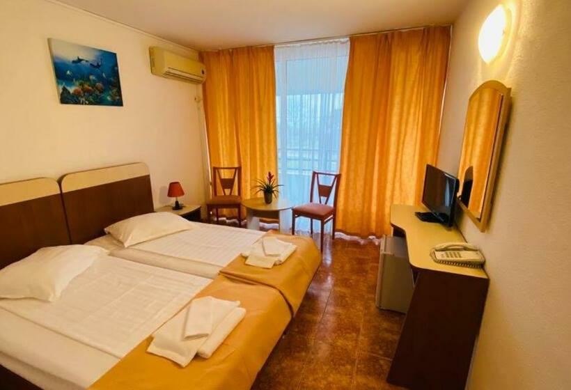 חדר סטנדרט, קומת קרקע, Cerna