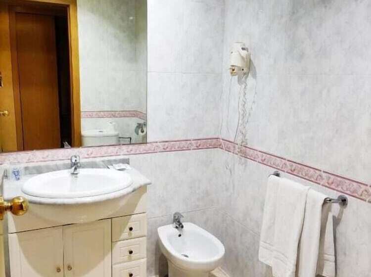 اتاق استاندارد یک نفره, Ciudad De Navalcarnero