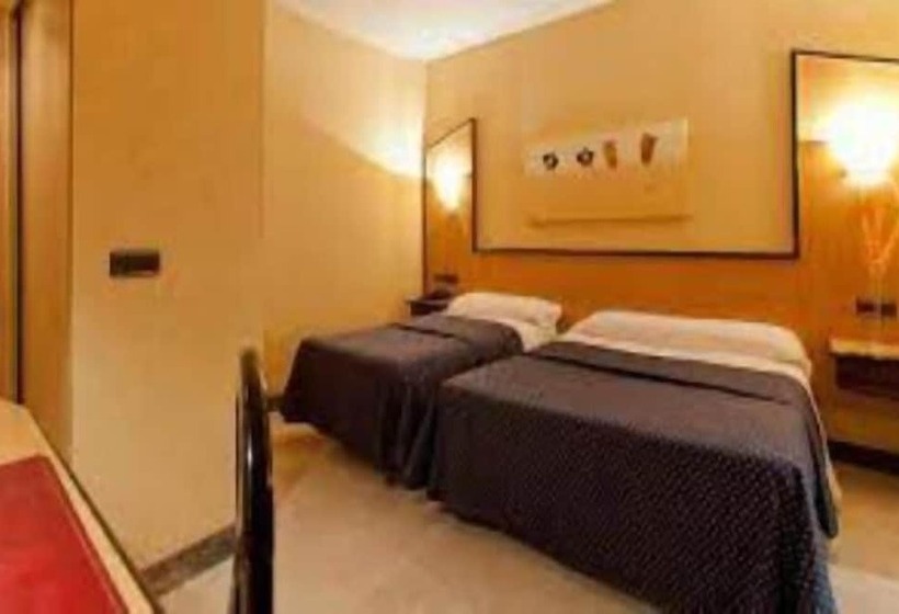 اتاق استاندارد, Ciudad De Navalcarnero