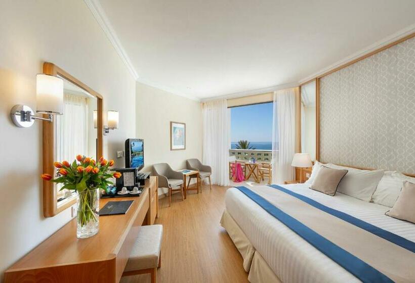 オーシャンビュースタンダードコネクティングルーム, Constantinou Bros Athena Beach Hotel