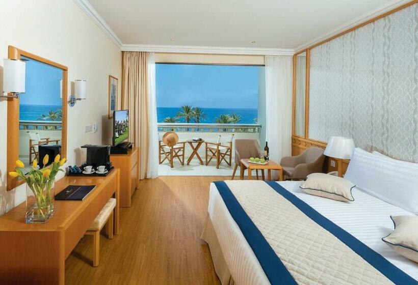 オーシャンビュースタンダードコネクティングルーム, Constantinou Bros Athena Beach Hotel