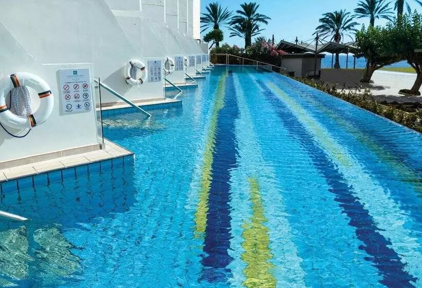 اتاق خانوادگی, Constantinou Bros Athena Beach Hotel