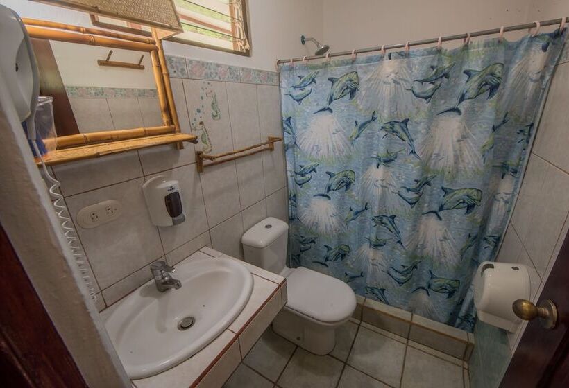 غرفة قياسية رباعية, Giada