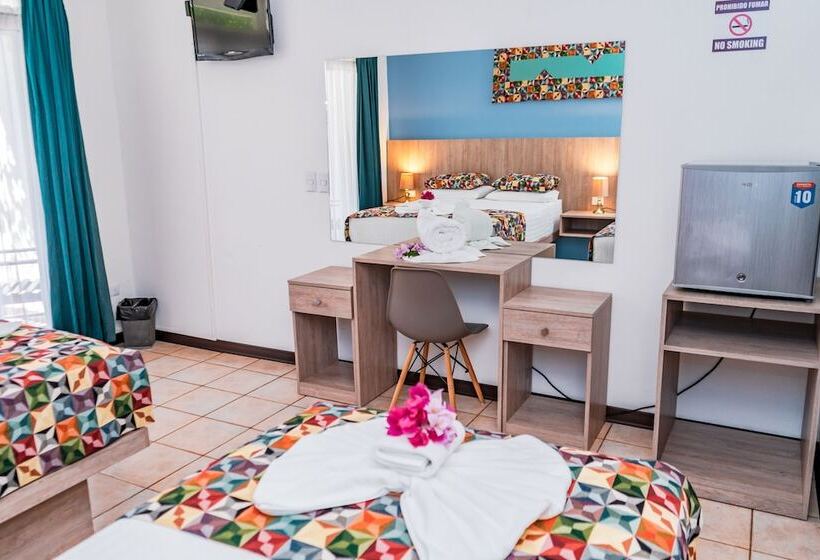 غرفة قياسية رباعية, Giada