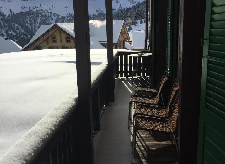 Апартаменты 3 Спальни, Jungfrau Murren