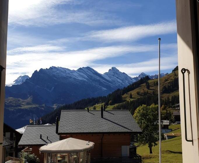 آپارتمان 3 خوابه, Jungfrau Murren