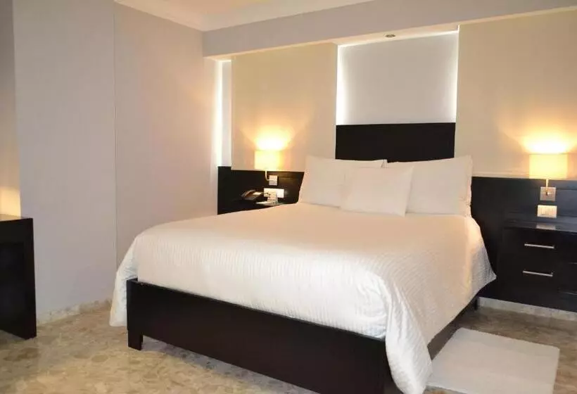 سوییت جونیور اجرایی, Plaza Florida Suites