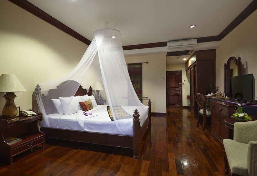 غرفة ديلوكس مطلّة علي الحديقة, Santi Resort & Spa