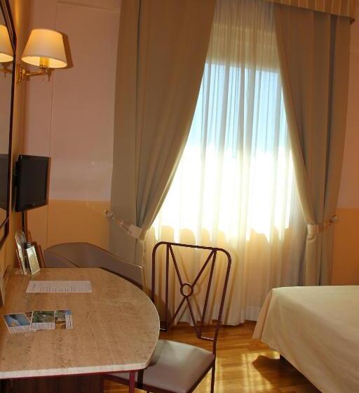 חדר סופריור, Semifonte