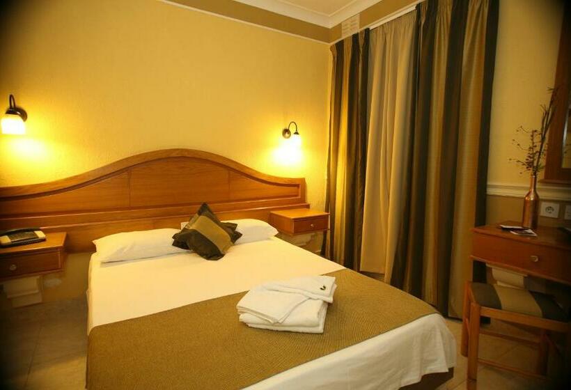 اتاق استاندارد با بالکن, Soreda