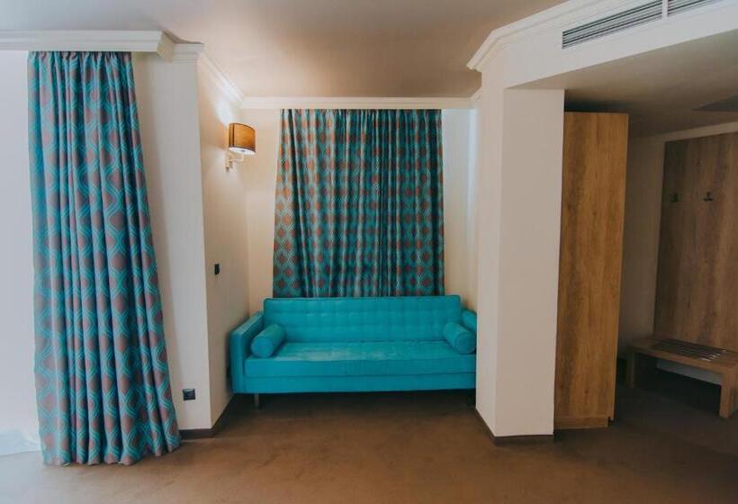 Номер Superior с Балконом, Tiara Beach All Inclusive