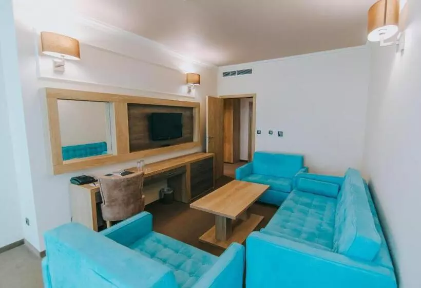 سوییت با چشم‌انداز دریا, Tiara Beach  All Inclusive