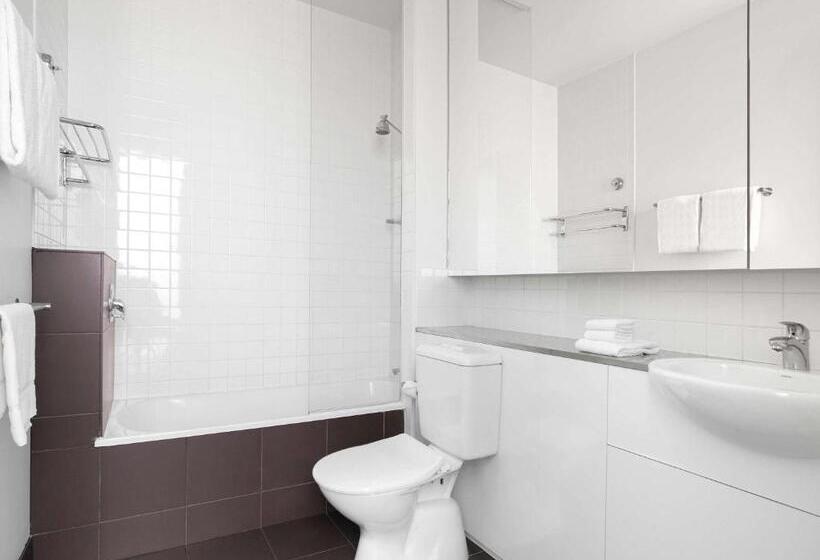 Апартаменты 1 Спальня, Mantra 100 Exhibition