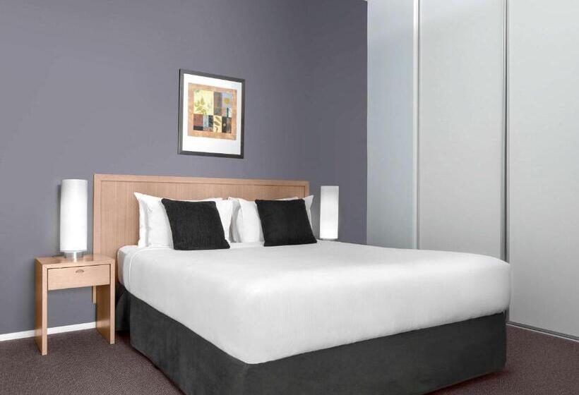 Апартаменты 2 Спальни, Mantra 100 Exhibition