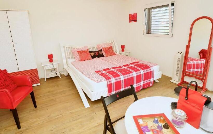 Номер Стандарт Вид на Горы, Cave Du Treyblanc