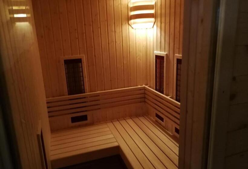 スタンダードルーム, Pałac Spichrz