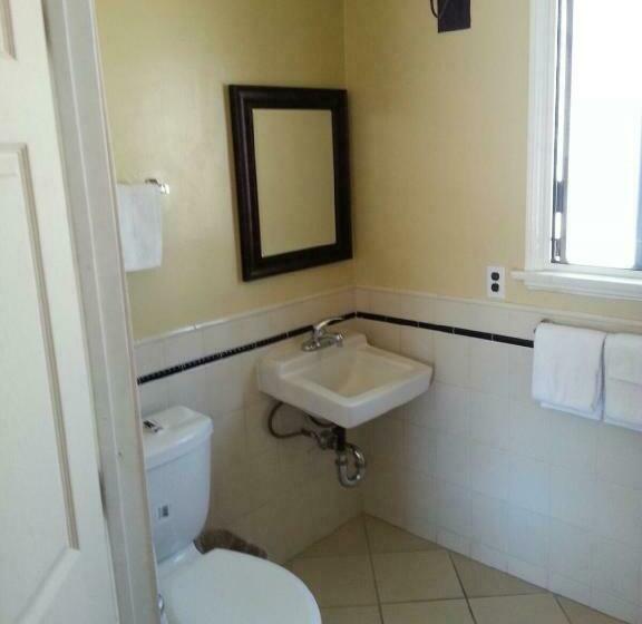 Номер Стандарт, Mt. Gleason Motorlodge