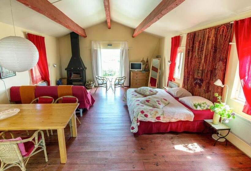 带1个卧室的带阳台的公寓, Chambres D Hôtes Et Gîtes Le Mas Bleu & Spa Resort