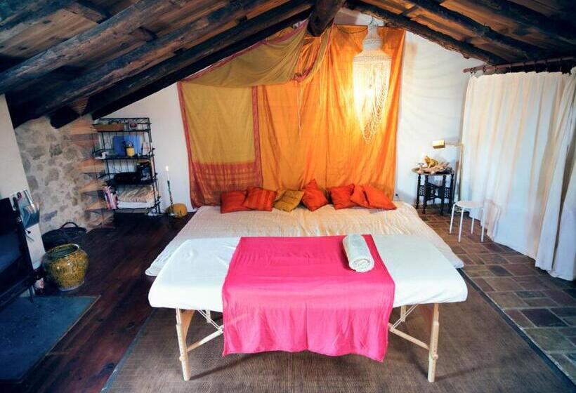 带1个卧室的带阳台的公寓, Chambres D Hôtes Et Gîtes Le Mas Bleu & Spa Resort