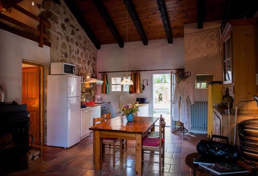 家庭房带园景, Chambres D Hôtes Et Gîtes Le Mas Bleu & Spa Resort