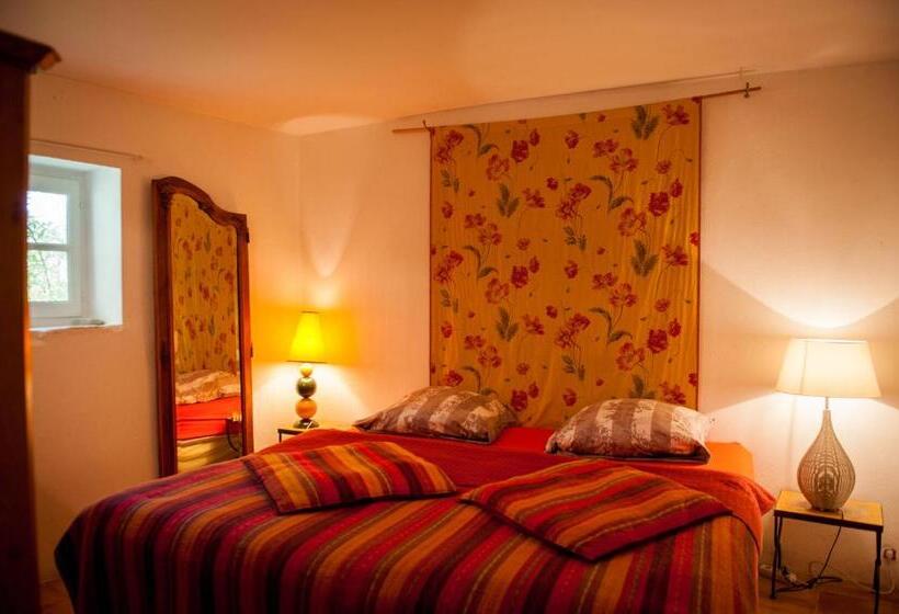 家庭房带园景, Chambres D Hôtes Et Gîtes Le Mas Bleu & Spa Resort