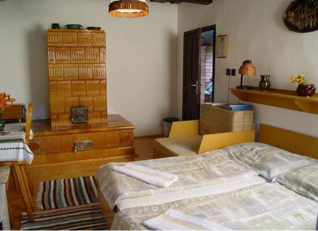 דירת חדר, Csörgő Vendégházak