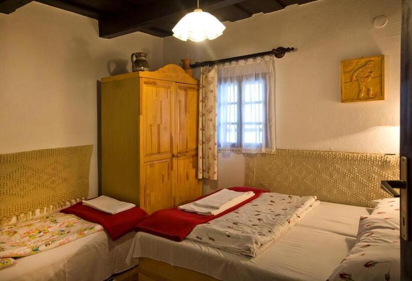 דירת חדר, Csörgő Vendégházak