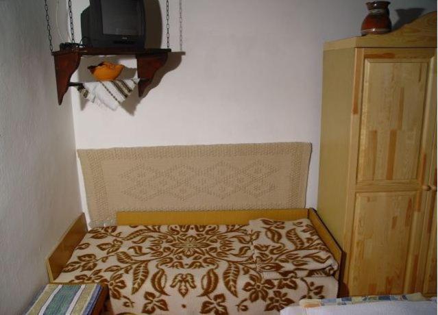 דירת חדר, Csörgő Vendégházak