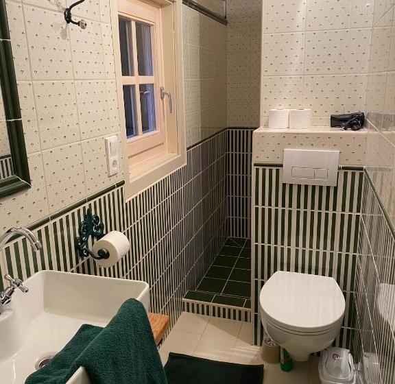 דירת חדר, Csörgő Vendégházak