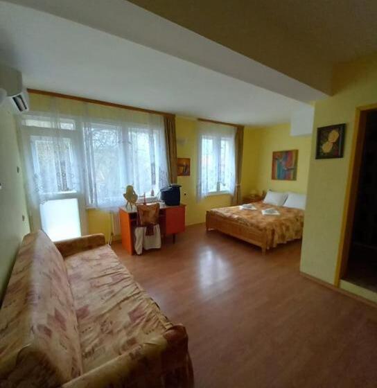 스탠다드 발코니 룸, Hadjibulevata Guest House