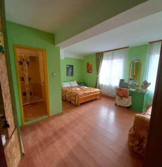 デラックスルーム, Hadjibulevata Guest House